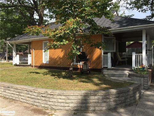 1055 Mosley Street, Wasaga Beach, ON - Outdoor With Deck Patio Veranda