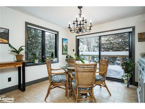 9450 County Road 9, Clearview, ON - Indoor Photo Showing Dining Room