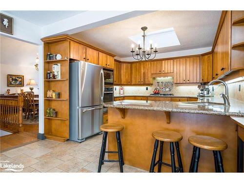 9450 County Road 9, Clearview, ON - Indoor Photo Showing Kitchen