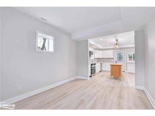 167 Peel Street, Collingwood, ON - Indoor Photo Showing Other Room