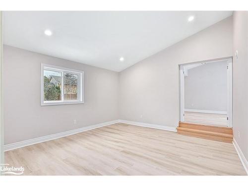 167 Peel Street, Collingwood, ON - Indoor Photo Showing Other Room