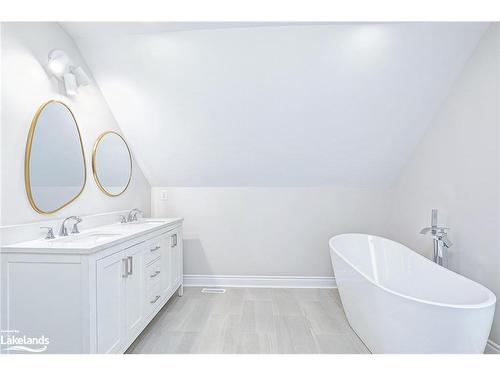 167 Peel Street, Collingwood, ON - Indoor Photo Showing Bathroom