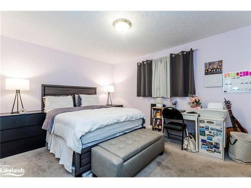 931 Montreal Street, Midland, ON - Indoor Photo Showing Bedroom