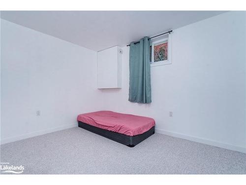 931 Montreal Street, Midland, ON - Indoor Photo Showing Bedroom