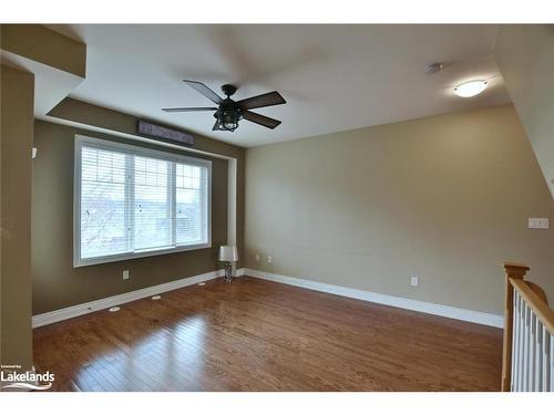 15 Wally Drive, Wasaga Beach, ON - Indoor Photo Showing Other Room