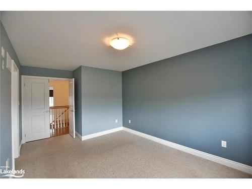 15 Wally Drive, Wasaga Beach, ON - Indoor Photo Showing Other Room