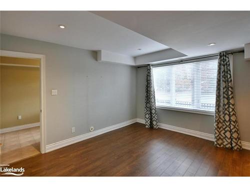 15 Wally Drive, Wasaga Beach, ON - Indoor Photo Showing Other Room