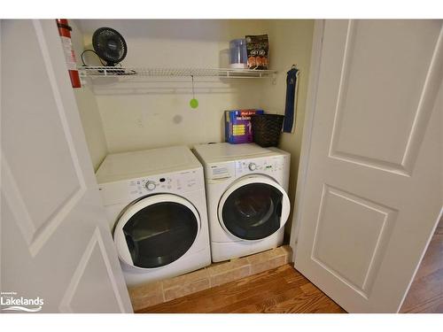 15 Wally Drive, Wasaga Beach, ON - Indoor Photo Showing Laundry Room