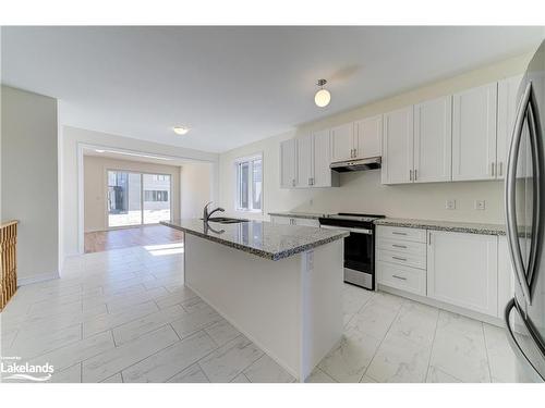 77 Sun Valley Avenue, Wasaga Beach, ON - Indoor Photo Showing Kitchen