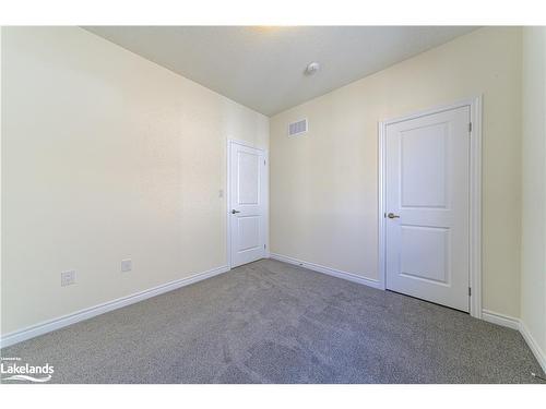 77 Sun Valley Avenue, Wasaga Beach, ON - Indoor Photo Showing Other Room