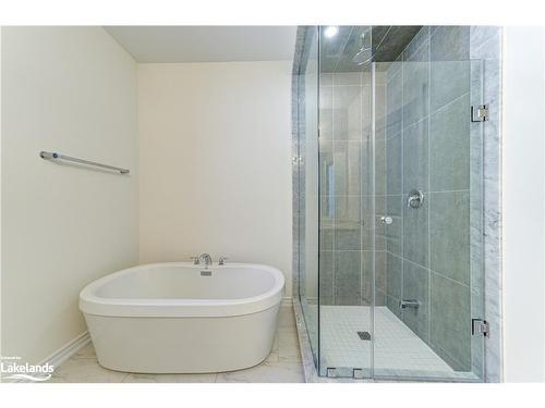 77 Sun Valley Avenue, Wasaga Beach, ON - Indoor Photo Showing Bathroom