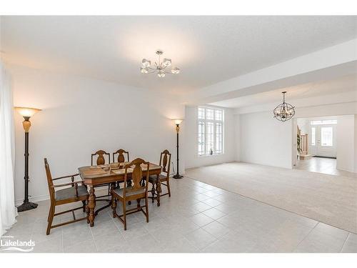 2 Rowland Street, Collingwood, ON - Indoor Photo Showing Dining Room