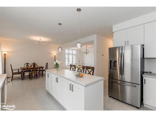 2 Rowland Street, Collingwood, ON - Indoor Photo Showing Kitchen