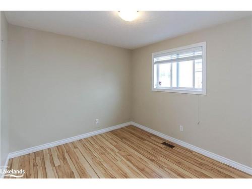 24 Glenwood Drive, Wasaga Beach, ON - Indoor Photo Showing Other Room