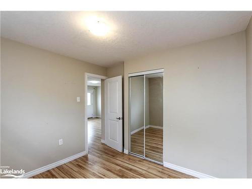 24 Glenwood Drive, Wasaga Beach, ON - Indoor Photo Showing Other Room