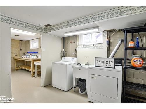 405 Muskoka Beach Road, Gravenhurst, ON - Indoor Photo Showing Laundry Room