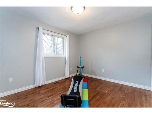 15 Mundy Avenue, Tiny, ON - Indoor