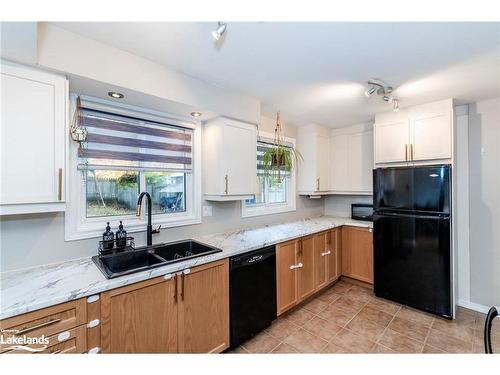 80 Woodland Drive, Midland, ON - Indoor Photo Showing Kitchen With Double Sink