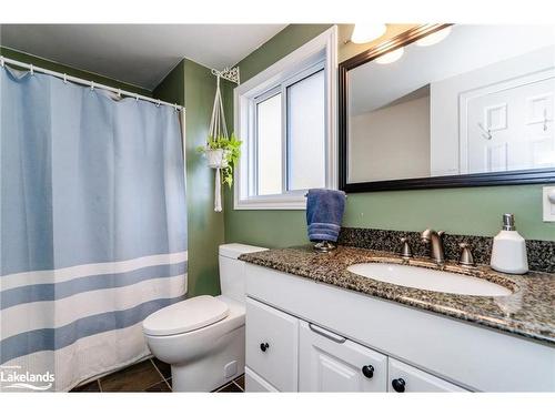 80 Woodland Drive, Midland, ON - Indoor Photo Showing Bathroom