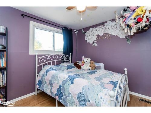 80 Woodland Drive, Midland, ON - Indoor Photo Showing Bedroom