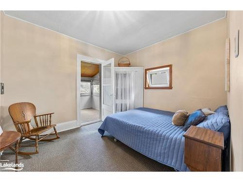 457 Queen Street, Midland, ON - Indoor Photo Showing Bedroom