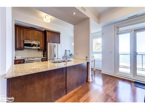 307-764 River Road E, Wasaga Beach, ON - Indoor Photo Showing Kitchen With Double Sink