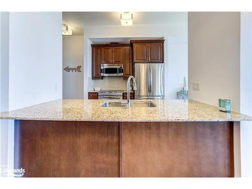 307-764 River Road E, Wasaga Beach, ON - Indoor Photo Showing Kitchen With Double Sink With Upgraded Kitchen