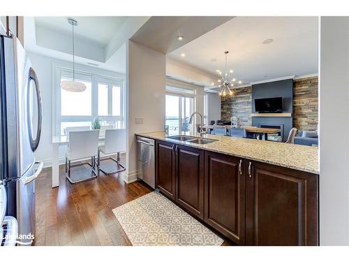 307-764 River Road E, Wasaga Beach, ON - Indoor Photo Showing Kitchen With Double Sink