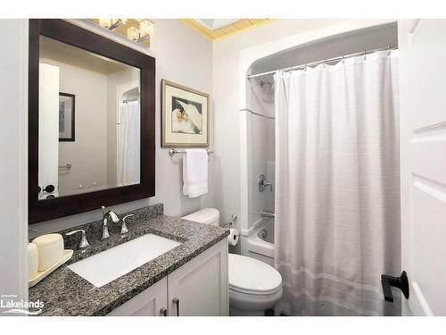 110 Landry Lane, Thornbury, ON - Indoor Photo Showing Bathroom