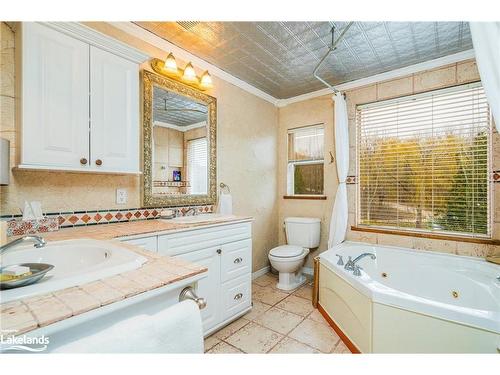 635017 Pretty River Road, The Blue Mountains, ON - Indoor Photo Showing Bathroom