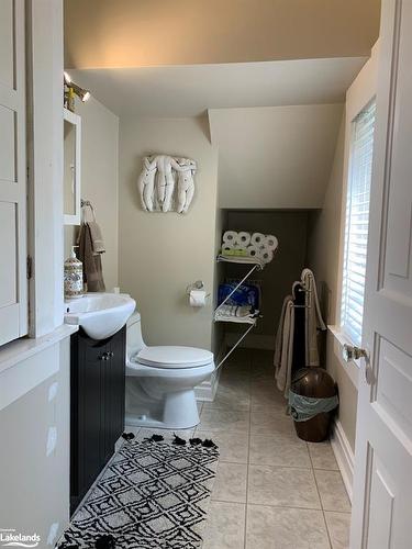 7 Edwin Street, Meaford, ON - Indoor Photo Showing Bathroom