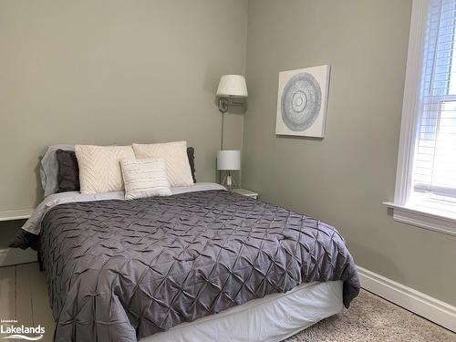 7 Edwin Street, Meaford, ON - Indoor Photo Showing Bedroom