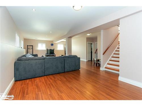 16 Wasaga Sands Drive, Wasaga Beach, ON - Indoor Photo Showing Other Room