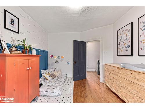 101 Boucher Street E, Meaford, ON - Indoor Photo Showing Bedroom