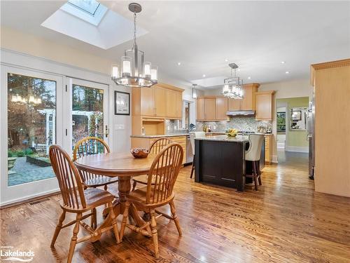 21 Brian Road, Bracebridge, ON - Indoor Photo Showing Dining Room