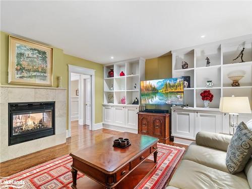 21 Brian Road, Bracebridge, ON - Indoor Photo Showing Living Room With Fireplace