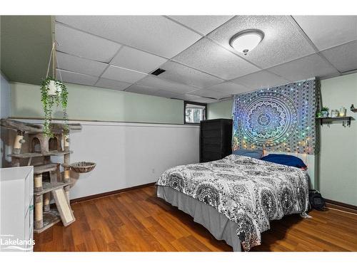 49 North Street E, Orillia, ON - Indoor Photo Showing Bedroom