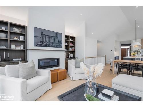 110 Mary Street, Collingwood, ON - Indoor Photo Showing Living Room With Fireplace