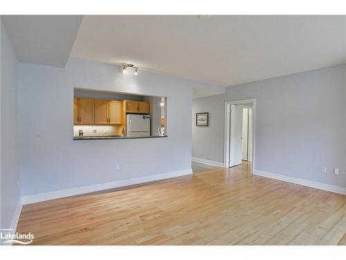 208-110 Steamship Bay Road, Gravenhurst, ON - Indoor Photo Showing Kitchen