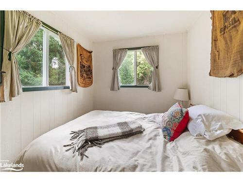 1 & 2-1230 Miriam Drive, Bracebridge, ON - Indoor Photo Showing Bedroom