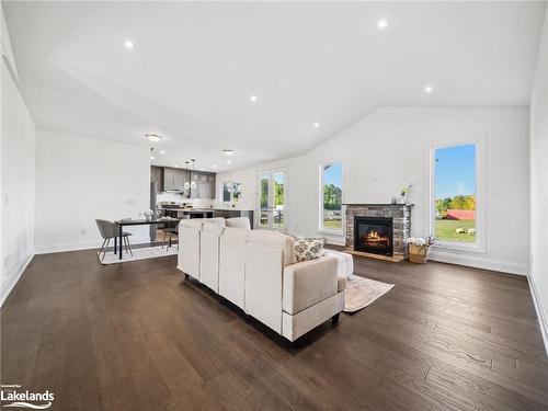 24 Keyzer Drive, Oro-Medonte, ON - Indoor Photo Showing Living Room With Fireplace