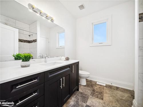 24 Keyzer Drive, Oro-Medonte, ON - Indoor Photo Showing Bathroom