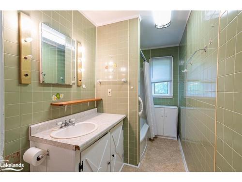 2319 Loop Road, Wilberforce, ON - Indoor Photo Showing Bathroom