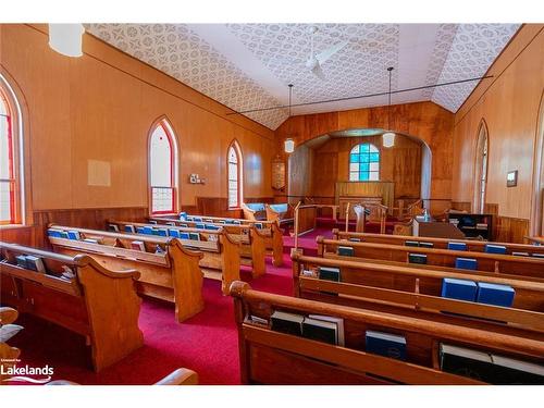 2319 Loop Road, Wilberforce, ON - Indoor Photo Showing Other Room