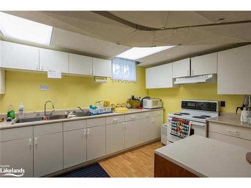 2319 Loop Road, Wilberforce, ON - Indoor Photo Showing Kitchen With Double Sink