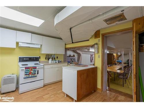 2319 Loop Road, Wilberforce, ON - Indoor Photo Showing Kitchen