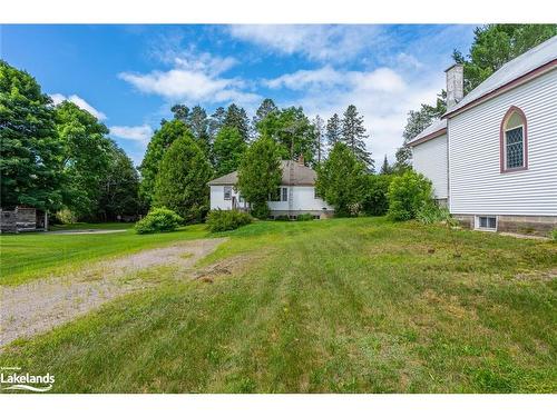 2319 Loop Road, Wilberforce, ON - Outdoor