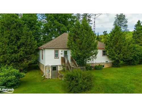 2319 Loop Road, Wilberforce, ON - Outdoor