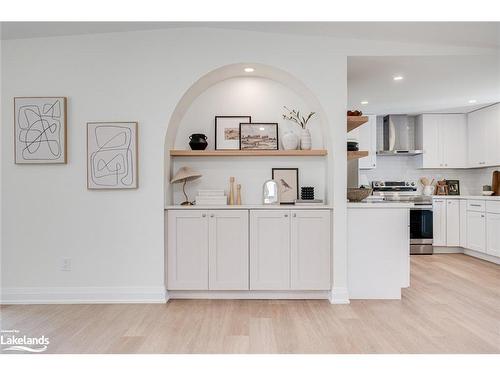 44 Wilmot Trail, Newcastle, ON - Indoor Photo Showing Kitchen