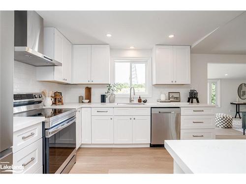 44 Wilmot Trail, Newcastle, ON - Indoor Photo Showing Kitchen